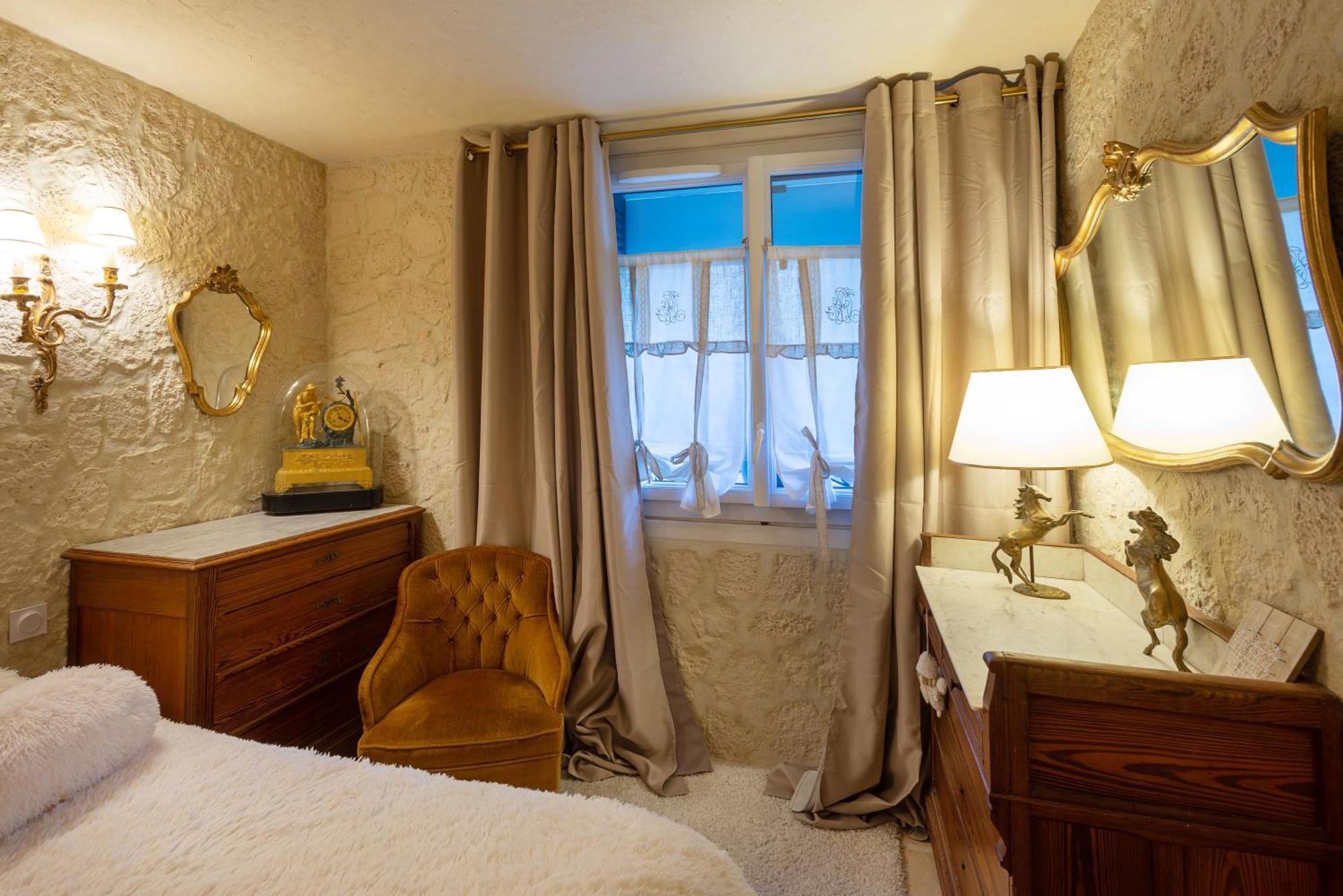 Hotel Boutique Saint-Louis Lisieux Exterior foto
